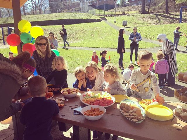 A rare, beautiful sunny February day for a birthday play date with preschool friends to celebrate Rainey’s 4th birthday!